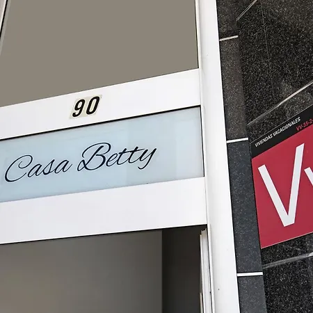 Betty G Puerto del Rosario (Fuerteventura)